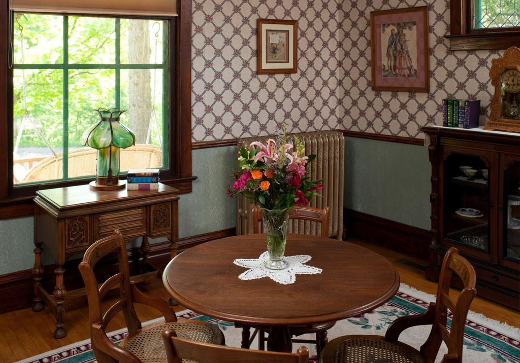 Old Rittenhouse Inn Bayfield Pokoj fotografie
